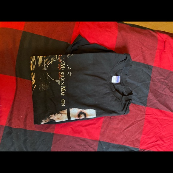 Shorts - Picture 3 of 4